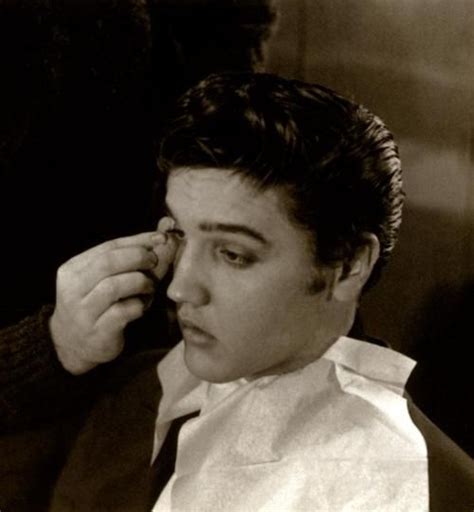 Elvis Getting His Makeup Done Elvis Presley Photo 43696412 Fanpop