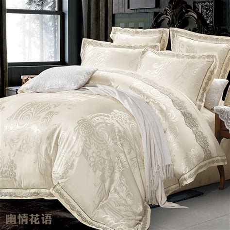 The perfect comforter set is soft, warm, and durable. Beige-Jacquard-Silk-Comforter-Bedding-Set-king-queen-4pcs ...