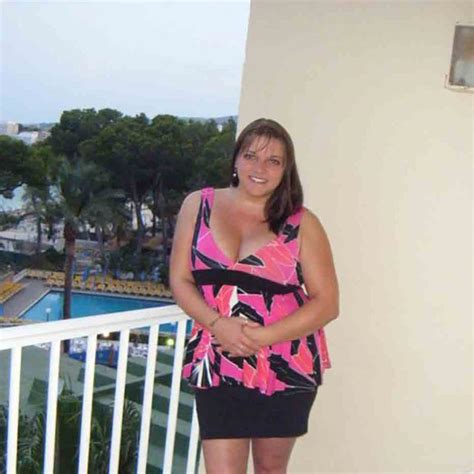 Femme Recherche C Libataire Sur Marseille Pour R Fl Chir Ensemble Toutes Les Choses De La Vie