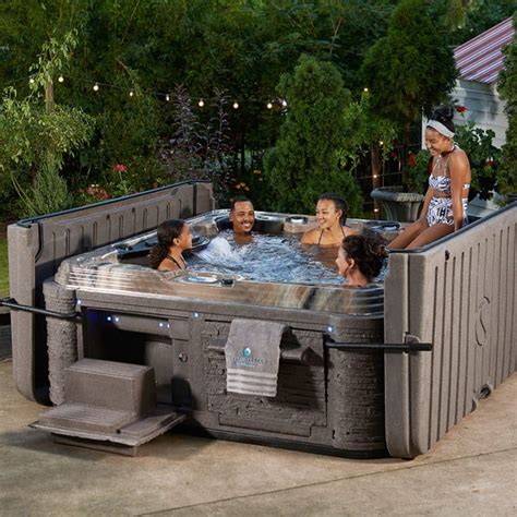 Strong Spas Hot Tubs Spas And Hardcover Dura Shield System