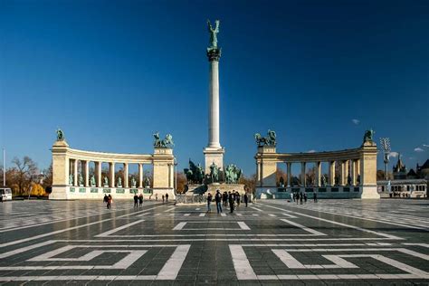 Heroes Square Budapest Photos Things To Do And See How To Reach