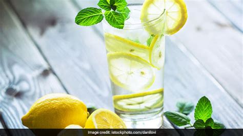 Benefits Of Drinking Lukewarm Lemon Water Every Morning Goqii Art