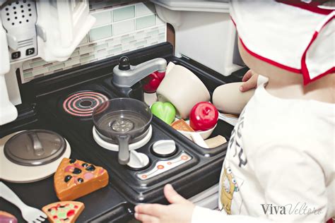 Step2 LifeStyle Dream Kitchen Review - Viva Veltoro