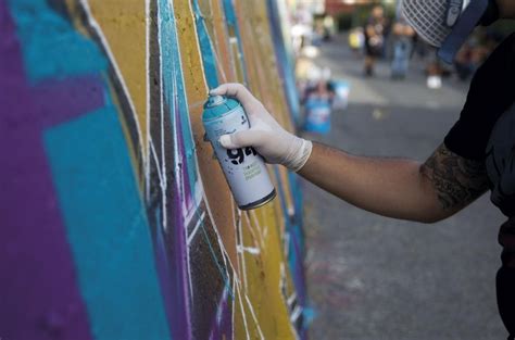Mtn 94 spray paint was the first true artist's spray color ever introduced, crafted to offer far superior performance to anything the industry had previously seen. MTN 94 - MTN