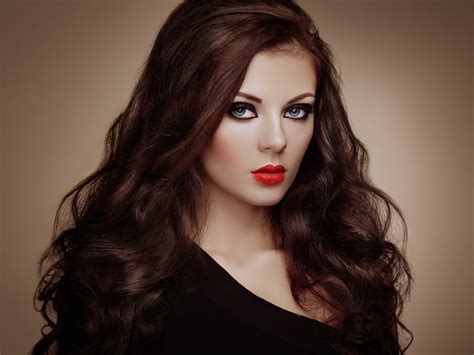 壁纸 面对 妇女 模型 长发 红 黑发 时尚 皮肤 超级名模 女孩 美丽 眼 唇 发型 肖像摄影 拍照片 棕色的头发 器官 2048x1536