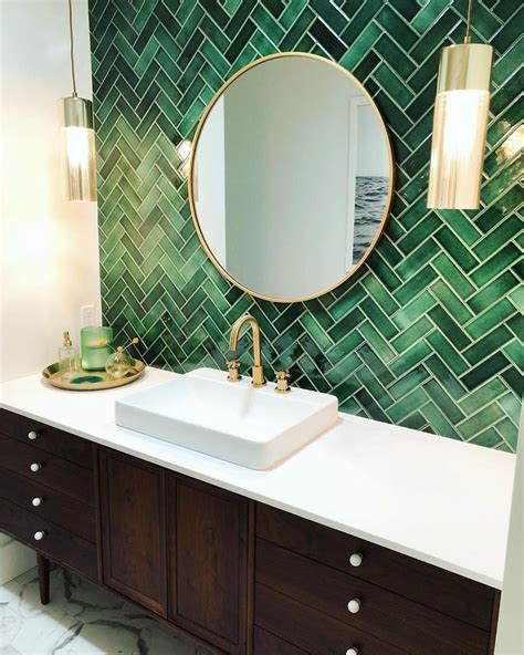 20 Emerald Green Bathroom Tiles
