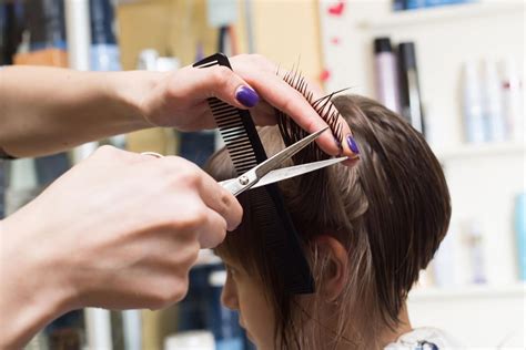 Pour devenir barbier, il faut être coiffeur de formation. Formation Barbier Sans Cap Coiffure / Loi Macron 2 Plus De Diplomes Pour Travailler Biblond Pour ...