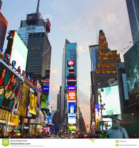 Times Square With Animated Led Signs Manhattan New York