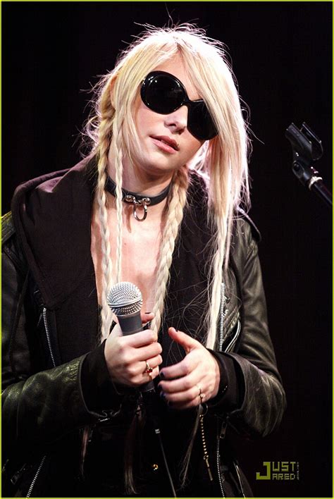 Taylor Momsen Pretty Reckless In Pennsylvania Photo 2525219 Sheer