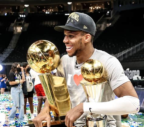 Bucks Antetokounmpo Named Nba Finals Mvp After 50 Point Masterpiece