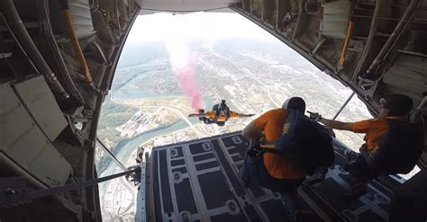 Watch This Incredible 60fps Video Footage Of Navy Seals Parachuting