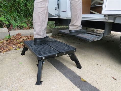 Adjustable Height Folding Plastic Platform Step With Grated Tread