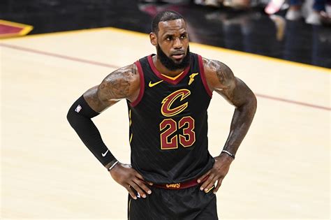 Philadelphia 76ers Lebron James Arrives In La Before Free Agency