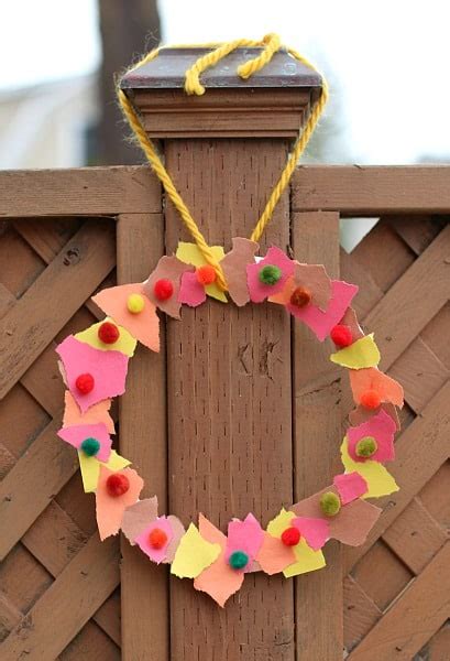 Fall Crafts for Kids: Tear Art Fall Wreath - Buggy and Buddy