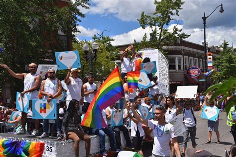 Chicago Gay Pride Parade 2021 Dasebits