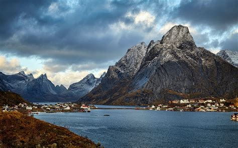 El reino de noruega o simplemente noruega (en noruego kongeriket norge, en nynorsk kongeriket noreg, en sami norga gonagasriika), es un estado monárquico de europa septentrional. Noruega - Guia Completo do País | Dicas de Viagem