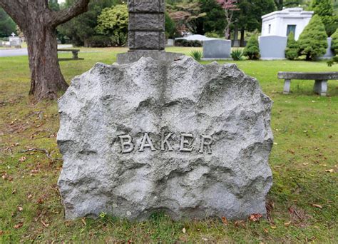 See The Graves Of 23 Celebs Buried In Nj