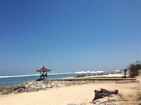 Keindahan pantai yang satu ini sudah terekspos secara luas. Pantai Pandawa Bali — Arif Setiawan