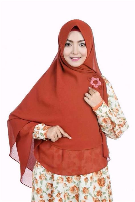 72 Warna Jilbab Yang Cocok Untuk Baju Warna Merah Bata
