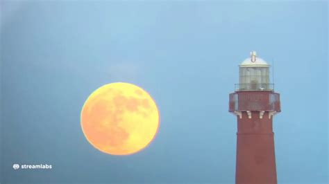 Live Full Moon Rises Over Barnegat Lighthouse Nj Youtube