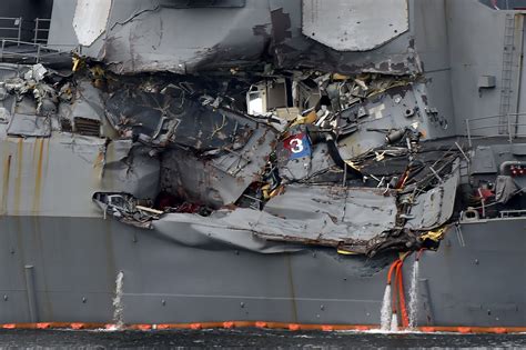 Us Navy Destroyer Collides With Container Ship Wings Over New Zealand