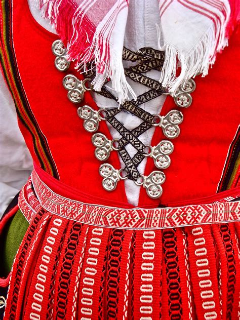 scandinavian textiles scandinavian fashion countryside fashion folk clothing norse vikings