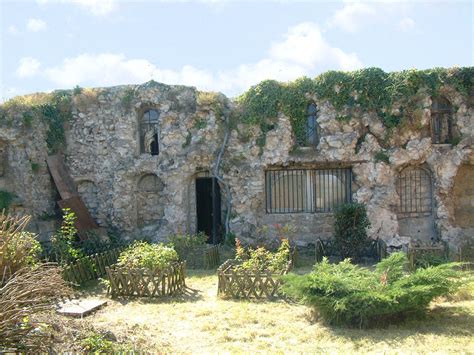 Le Château Beaumont Sur Oise