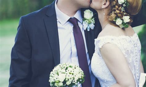 8 Weird Factors That Predict A Successful Marriage According To