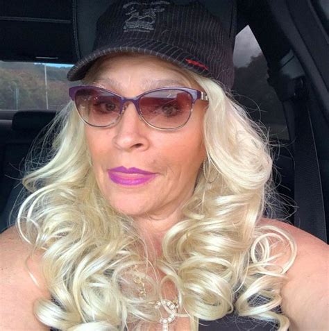 Beth Chapman Back At Home After Hospitalization Amid Cancer Battle