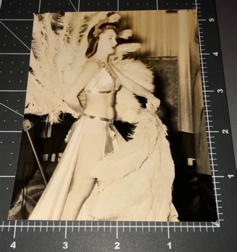 1940s Fan Dancer Sexy Woman Burlesque Show Vintage Snapshot Photo 1495 Picclick