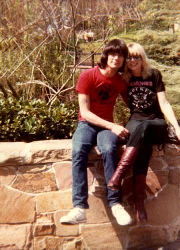 Dee Dee Ramone And Vera Boldis Dating Gossip News Photos