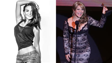 Revive el concierto la gran senora de jenni rivera por telemundo. Luz Ramos transformó su cuerpo para interpretar a Jenni ...