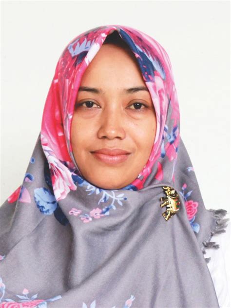 Jika para wanita di luar sana memerlukan guru memandu wanita, boleh hubungi. Tenaga Pengajar Prodi Tata Rias dan Kecantikan D3 ...