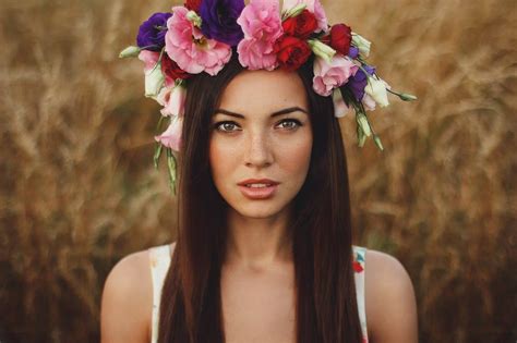 ukrainian women brunette women outdoors face model ukrainian women long hair red