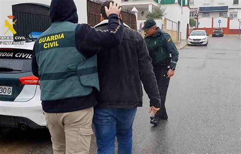 Dos Detenidos Por Grabar Y Difundir Im Genes Ntimas De Sus Amigas Con