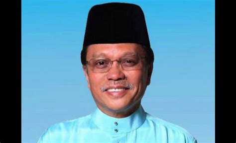 Naib presiden umno yang digantung keahlian, datuk seri mohd shafie apdal, hari ini umum keluar umno. 'Sarawak tanpa Umno, contoh terbaik,' kata Shafie ...