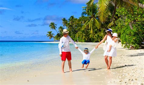 Why You Should Take a Family Vacation in the Maldives ...
