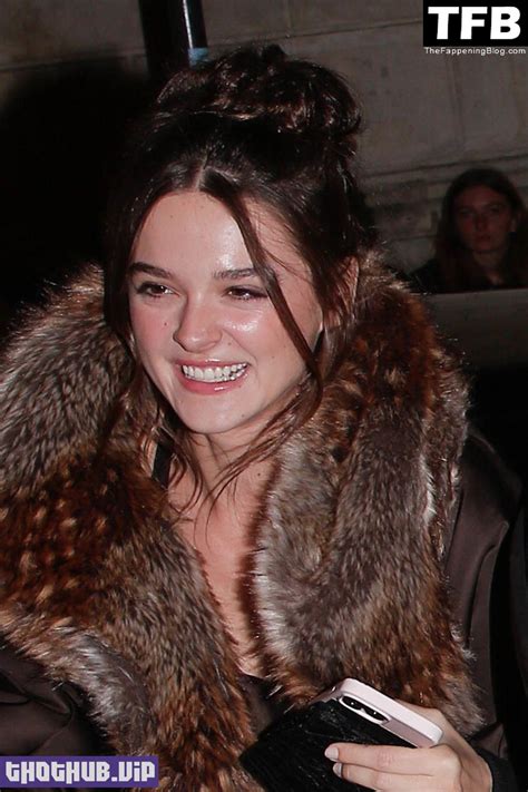 Best Charlotte Lawrence Flashes Her Nude Tits At The Saint Laurent Womenswear Show In Paris 41