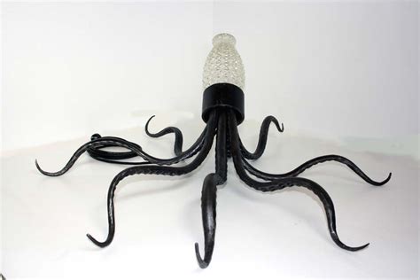 GravenIcons Octopus Lamp