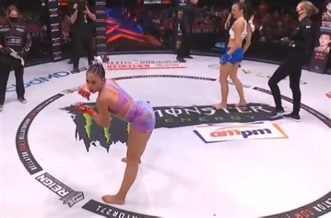 Fighter Valerie Loureda Celebrates Mma Win With Octagon Twerk A Trend We Hope Doesnt Make It