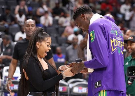 Ex Bucks Star Larry Sanders Proposes To Girlfriend At Big3 Game Video Pics
