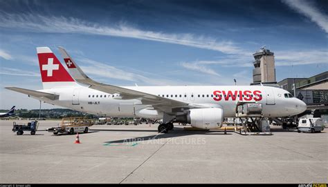 Hb Jlt Swiss Airbus A320 At Zurich Photo Id 1117378 Airplane