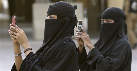 5 Things Women In Saudi Arabia Still Cannot Do
