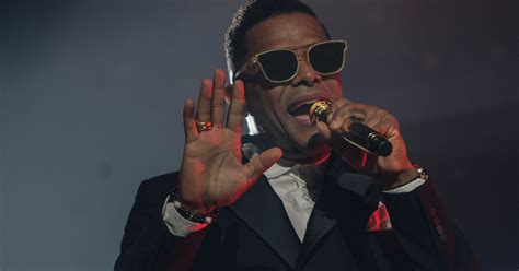 Neo-soul singer Maxwell blends R&B's past and present at Milwaukee concert