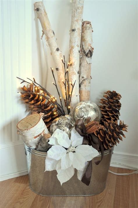 55 Awesome Outdoor And Indoor Pinecone Decorations For Christmas Digsdigs