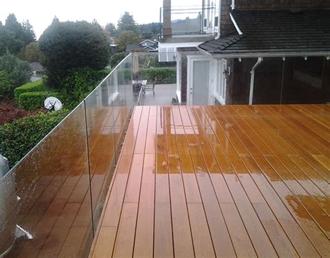 Vancouver Seamless Frameless Glass Railing Installations Of Seamless Frameless Glass Railings