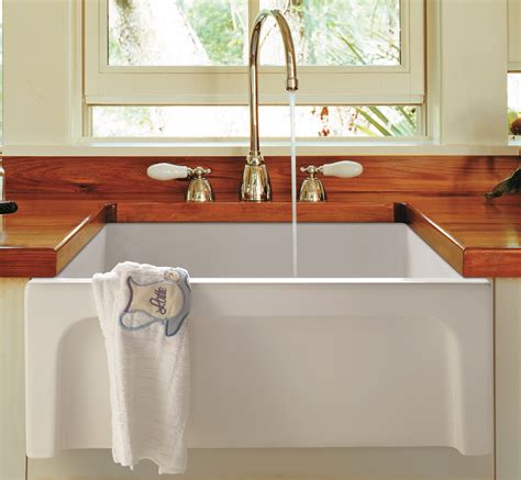 The Use Of Fireclay Farm Sinks In The Laundry Room