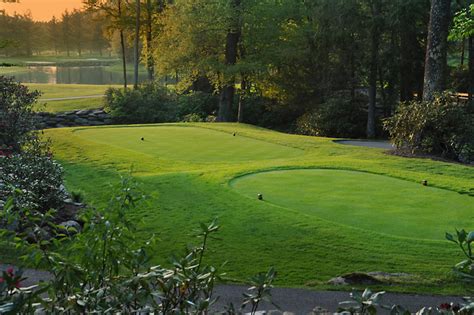 The elk river club is a private facility designed by the famous architect jack nicklaus and it was opened for play in 1984, being located in banner elk, north carolina. Elk River Club - 18 Holes with Natalie Gulbis and Jimmy Hanlin