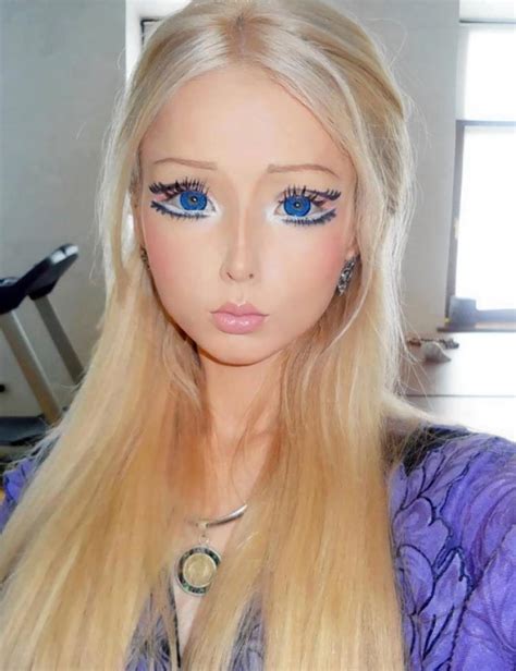 Human Barbie Strives To Live Just Off Light And Air Ny Daily News