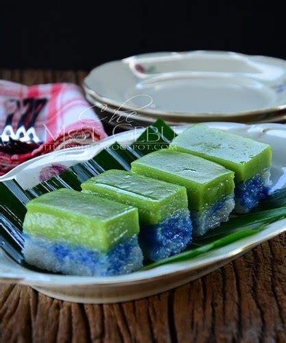 Anda hanya memerlukan 7 bahan untuk membuat satu resipi kuih ini. KUIH SERI MUKA ALA NYONYA... - Dapur Tanpa Sempadan...